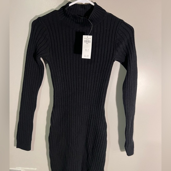 NWT Hollister Black Sweater dress - Picture 3 of 6